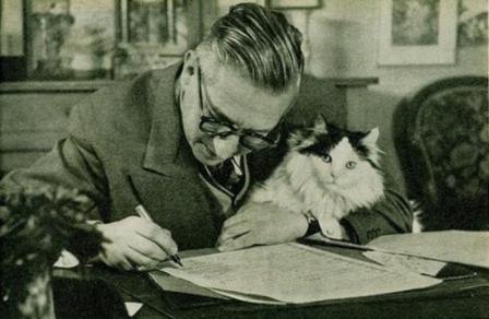 Жан-Поль Сартр с котиком