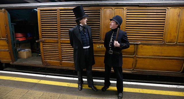 стилизованный викторианский вагон к 150-летию лондонского метро