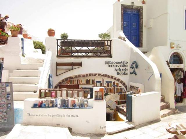 книжный магазин в греческом городе Ойя