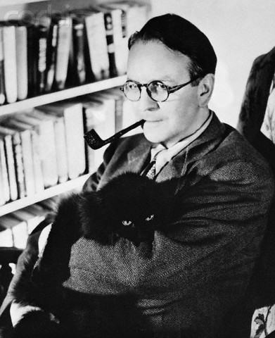 Рэймонд Чандлер считал, что прекраснее черного кота для автора нуара ничего быть не может!..
