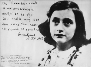 Анна Франк, дневник Анны Франк, книги о Холокосте, в Японии вандалы испортили книги
