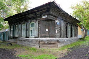 дом на Ядринцевской, Янка Дягилева, мемориальная доска в память о Янке
