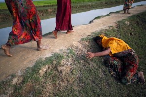Reuters – бегство рохинджа из Мьянмы, где их массово преследуют