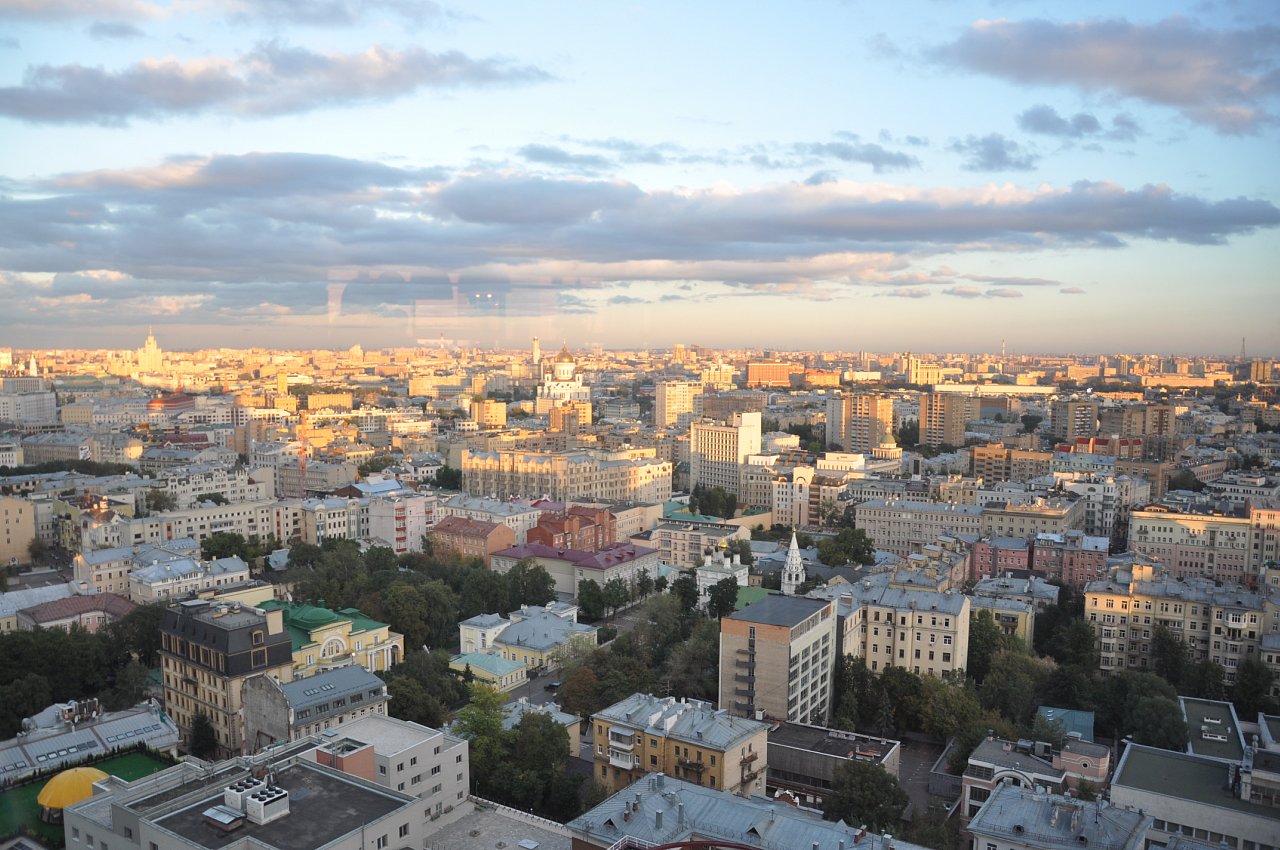 Настоящее москва. Виды городов России. Панорама русского города. Москва виды города. Хамовники виды.